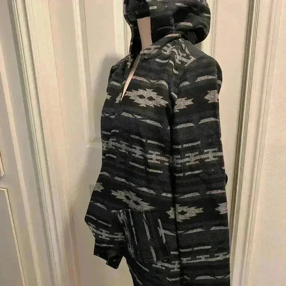 Tulle Anthropologie Womens Aztec Hooded Wrap Coat Wool Blend Pocket Gray Blue M - Picture 3 of 14